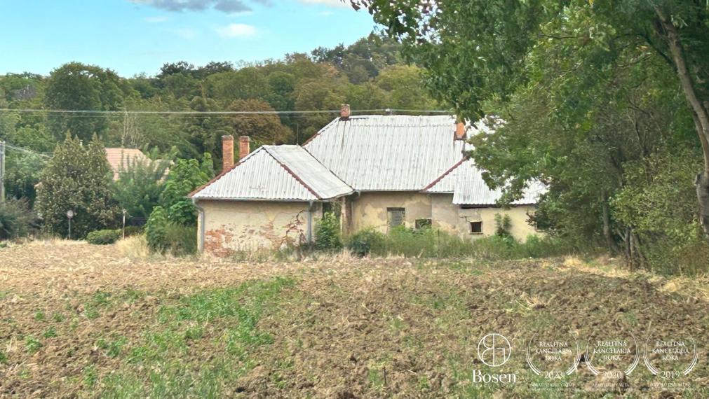 BOSEN | Obchodný priestor s pozemkom v Bardoňove