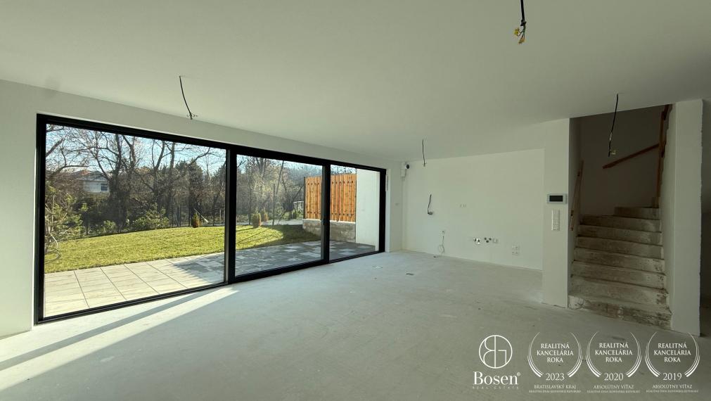 BOSEN | Moderný 5i rodinný dom s veľkým pozemkom a záhradou v projekte AGÁTY, Dúbravka
