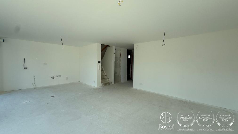 BOSEN | Moderný 5i rodinný dom s veľkým pozemkom a záhradou v projekte AGÁTY, Dúbravka