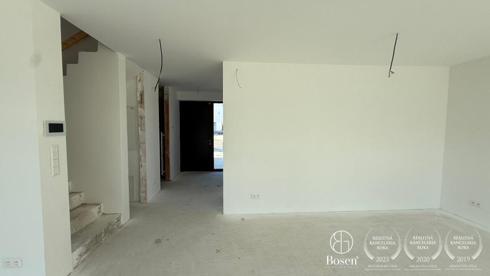 BOSEN | Moderný 5i rodinný dom s veľkým pozemkom a záhradou v projekte AGÁTY, Dúbravka