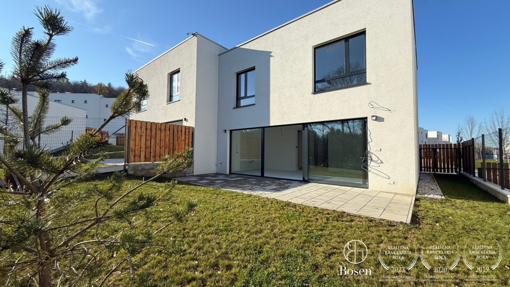 BOSEN | Moderný 5i rodinný dom s veľkým pozemkom a záhradou v projekte AGÁTY, Dúbravka