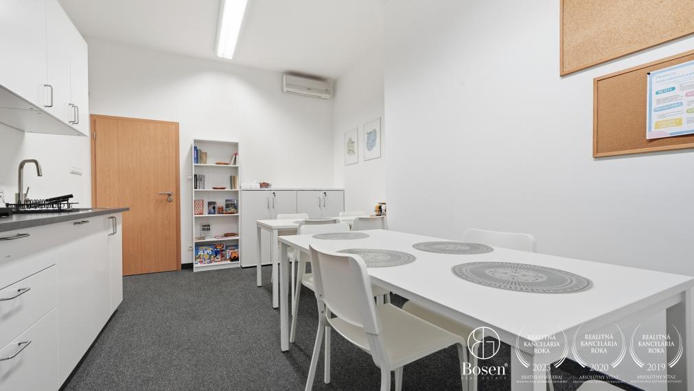 BOSEN | INVESTIČNÁ PRÍLEŽITOSŤ – Polyfunkčná budova s nájomcami, veľkokapacitným skladom a potenciálom bývania | Bratislava – Nové Mesto