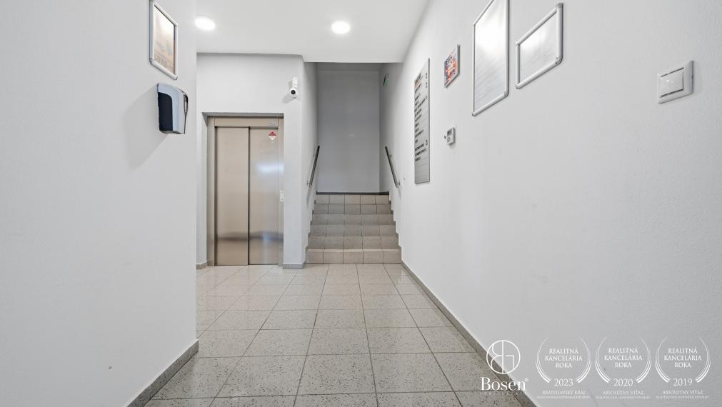 BOSEN | INVESTIČNÁ PRÍLEŽITOSŤ – Polyfunkčná budova s nájomcami, veľkokapacitným skladom a potenciálom bývania | Bratislava – Nové Mesto