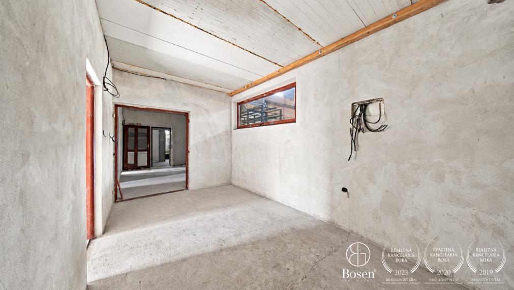 BOSEN | Výrobný areál, Bošany, 5 500 m²