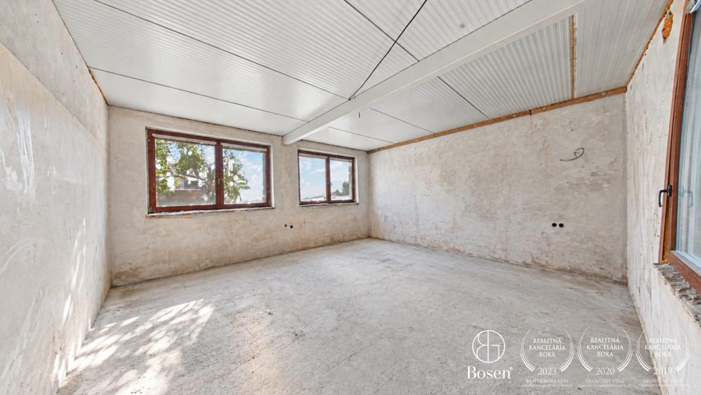 BOSEN | Výrobný areál, Bošany, 5 500 m²