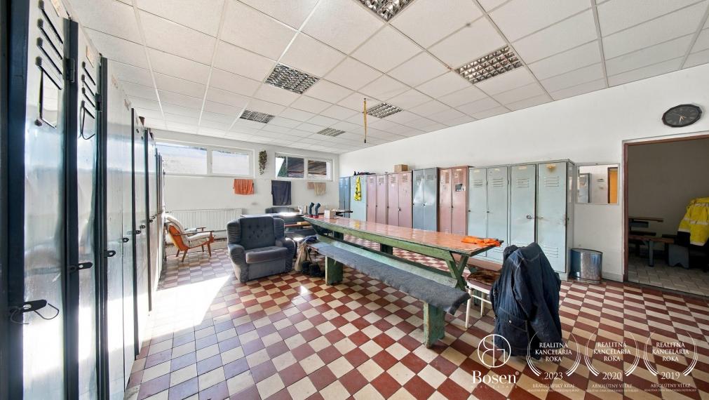 BOSEN | Výrobný areál, Bošany, 5 500 m²