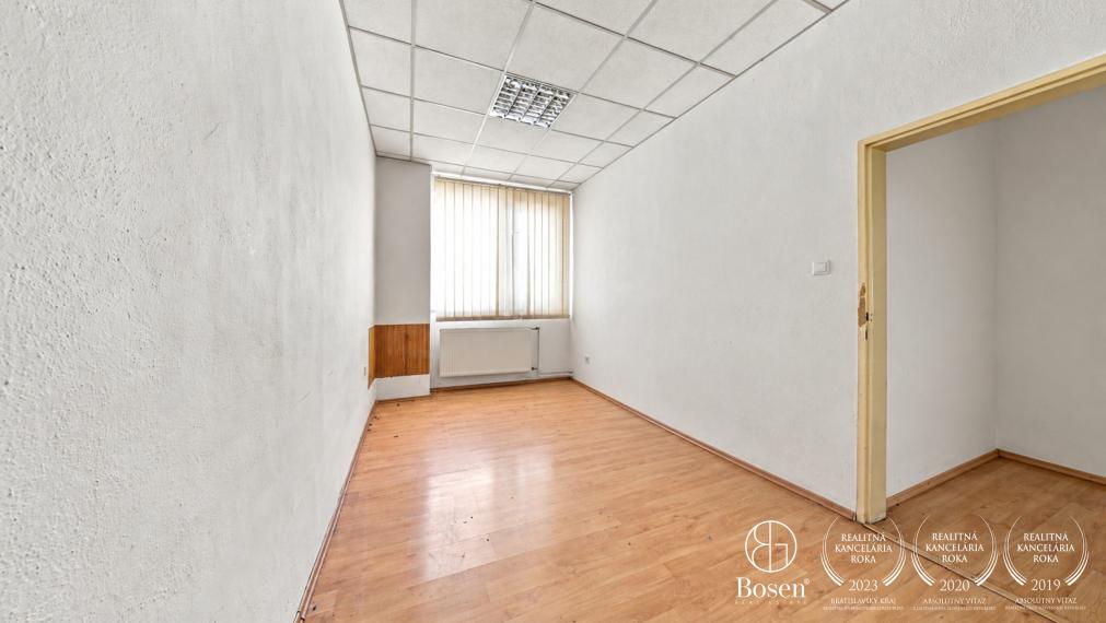BOSEN | Výrobný areál, Bošany, 5 500 m²