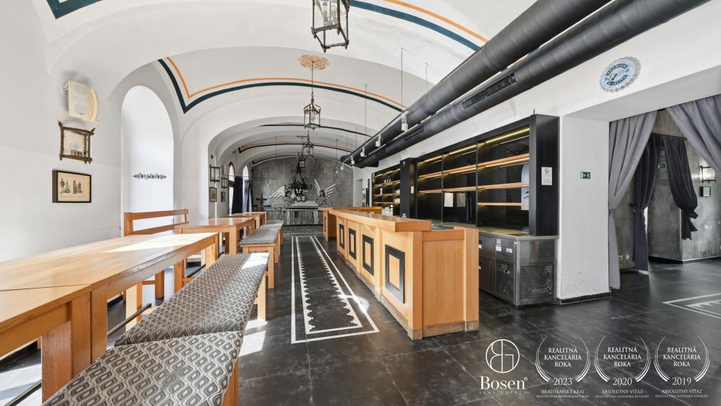 BOSEN | Nadštandardný obchodný priestor 545,30 m2 - Gorkého - Palác Motešických