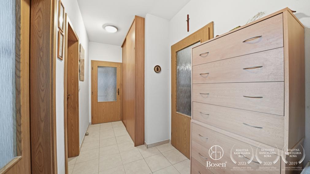 BOSEN | 3 izbový rodinný dom, 529 m2, Studené