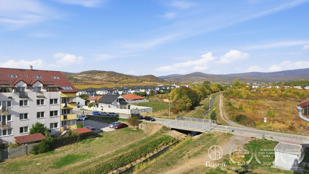 BOSEN | 2,5 izbový byt s jedinečnou atmosférou a veľkou terasou