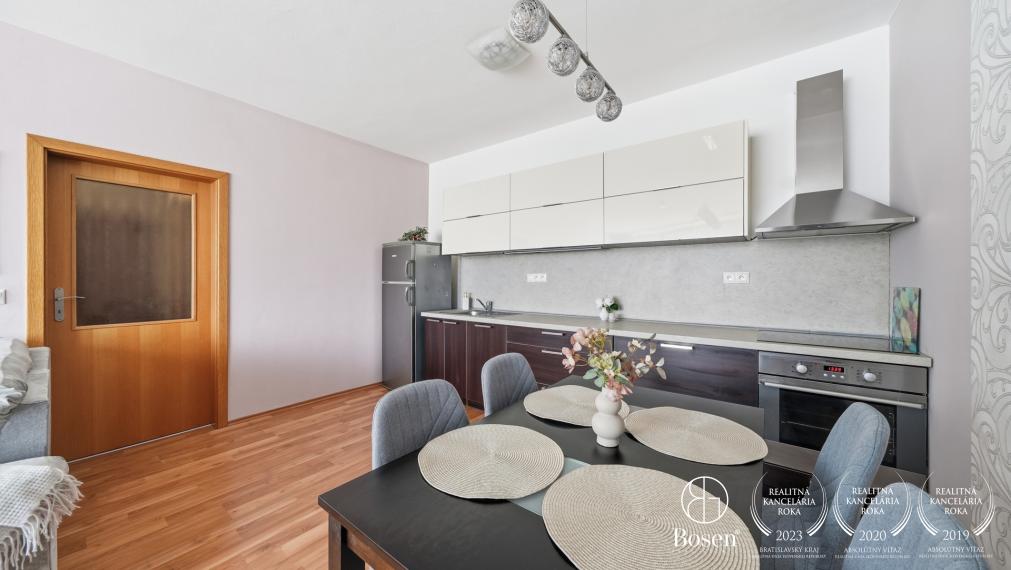 BOSEN | Zariadený 2 izbový byt s balkónom, 51 m2