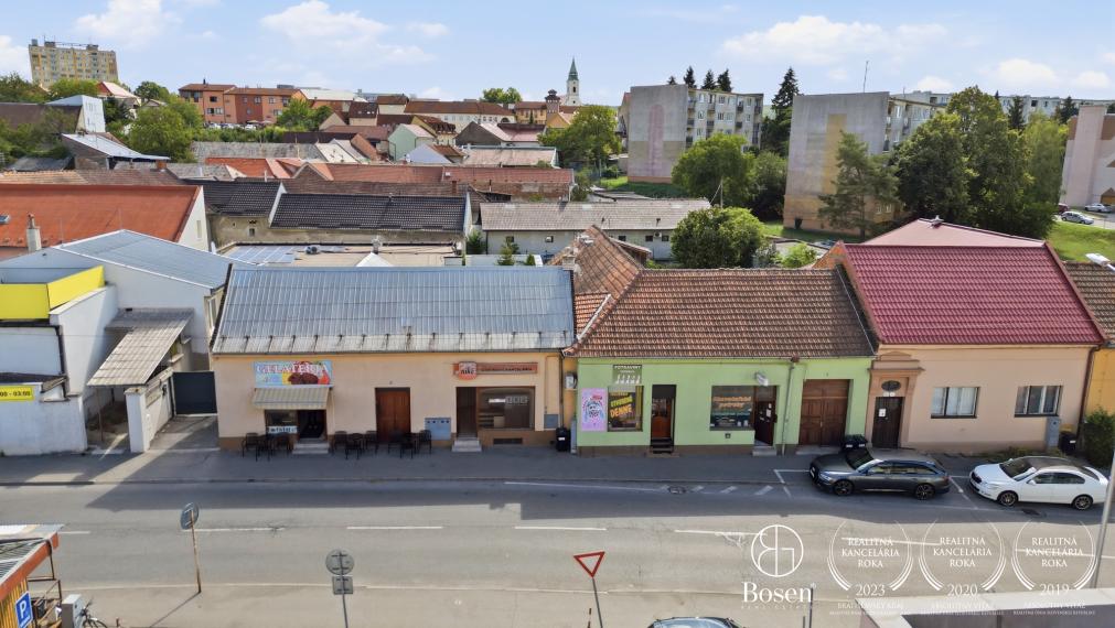 BOSEN | Dom s prenajatými obchodnými priestormi BnB centrum - 586 m²