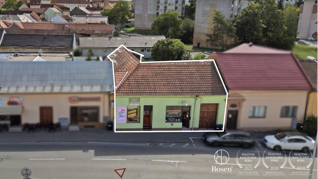 BOSEN | Dom s prenajatými obchodnými priestormi BnB centrum - 586 m²