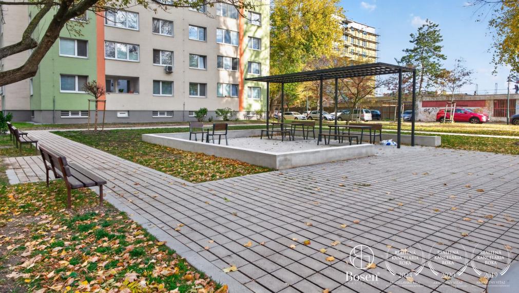 BOSEN | Na prenájom klimatizovaný 3i byt v Bratislave - Ružinov