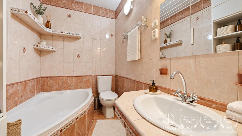 BOSEN | Šikovne riešený 1,5-izbový byt 37 m² v Petržalke