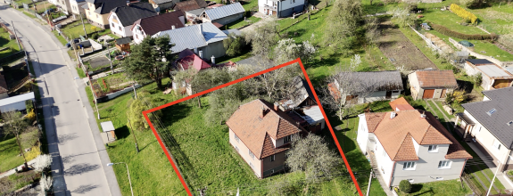 BOSEN I Pozemok so starým domom s krásnym výhľadom, Ružomberok, Baničné - Jelence, 1247m2