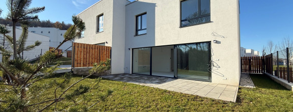 BOSEN | Moderný 5i rodinný dom s veľkým pozemkom a záhradou v projekte AGÁTY, Dúbravka