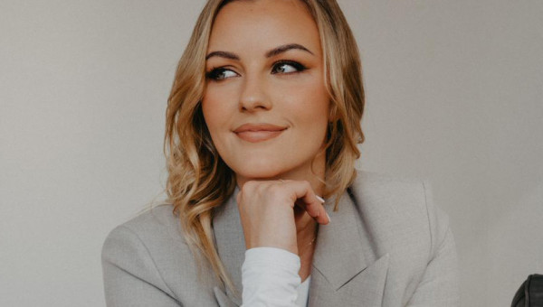 Karolína Erdziaková