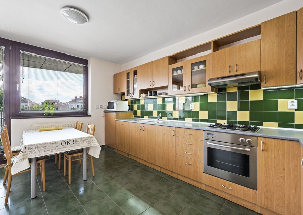 Zariadený 3 izbový byt, Šancová, Staré Mesto, 93 m2