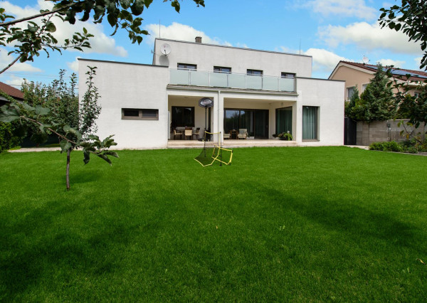 BOSEN | Moderný 8 izbový rodinný dom, Trnavská, Bernolákovo, 326 m2