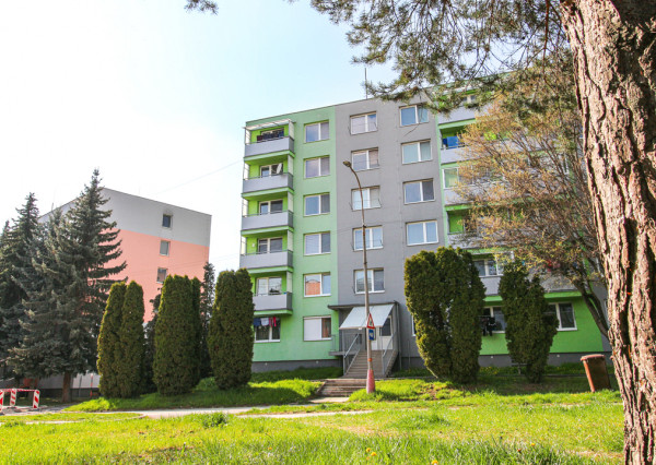REZERVOVANÉ - BOSEN | 4 izb. byt, Bánovce nad Bebravou