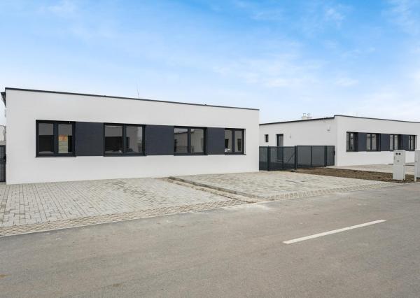 BOSEN | Moderný 3izb Rodinný dvojdom so záhradkou v štandarde