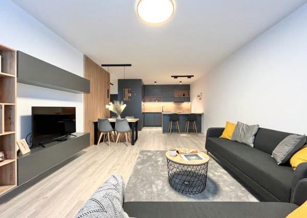 BOSEN | Prenájom priestranný 2 izbový byt so súkromným bazénom  v novostavbe na ulici Slnečnicová, Rovinka