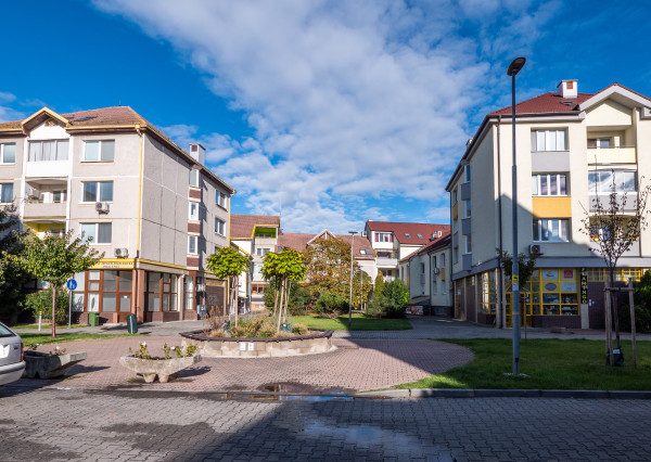 BOSEN | Priestranný 4 izbový byt v centre mesta Malacky, Malé námestie