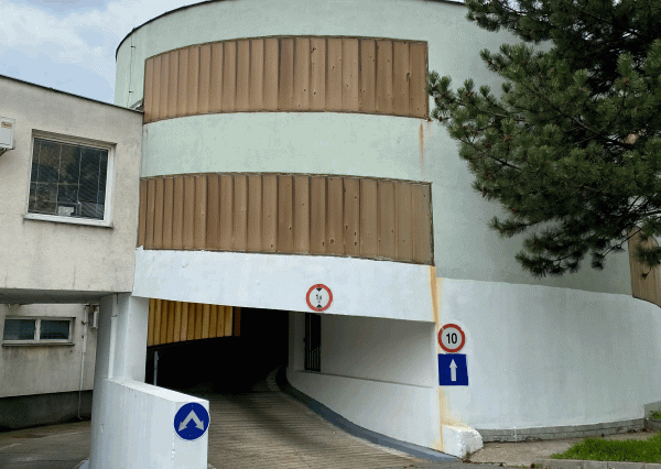 BOSEN | PREDANÉ dvoj-garáž, Petržalka - Wolkrova ul.