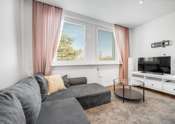 PREDANÉ - BOSEN | Zrekonštruovaný 4 izbový byt s loggiou, 85 m2, Petržalka