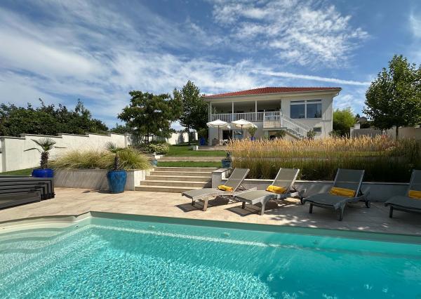 BOSEN |  REZERVOVANÉ - Unikátna vila v španielskom štýle, Nitra - Šúdol