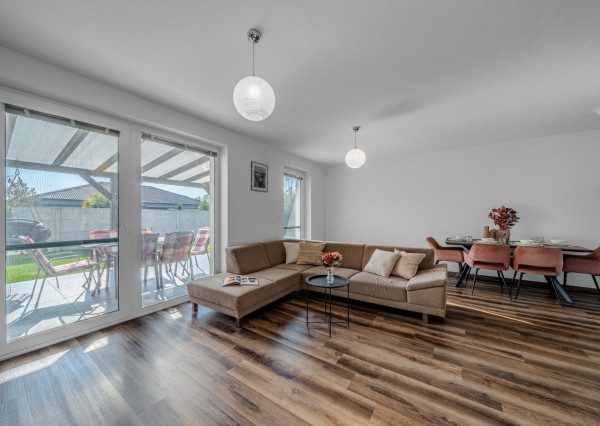 PREDANÉ BOSEN | 4 izbový byt v dvojdome, v  Hamuliakovo