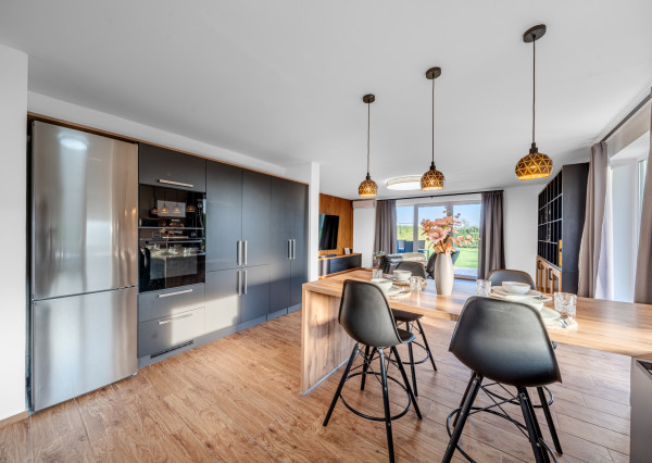 PREDANÉ BOSEN |  4-izbový poschodový dom, veľká dvojgaráž - Hviezdoslavov