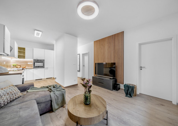 REZERVOVANÉ - BOSEN | Moderný 2-izbový byt s predzáhradkou a pivnicou, Bajkalská, BA