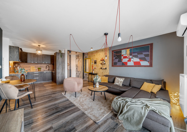 BOSEN | PREDANÉ Štýlový 2 izbový byt s priestranným balkónom a parkovacím státím, Opoj