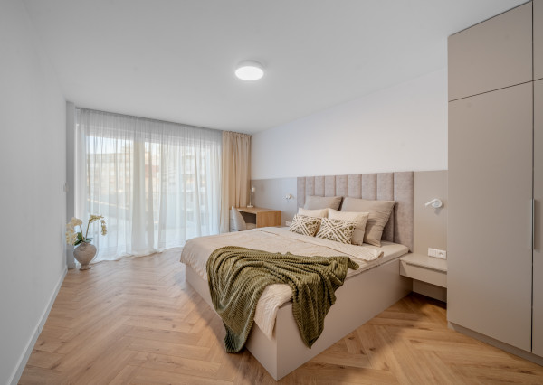 BOSEN | Elegantný 2-izbový byt s balkónom v prestížnej lokalite Starého Mesta na Ľadovej ulici