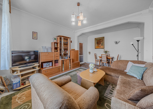 BOSEN | REZERVOVANÉ, Priestranný 3 izbový byt na ulici Zálužická, 86 m2