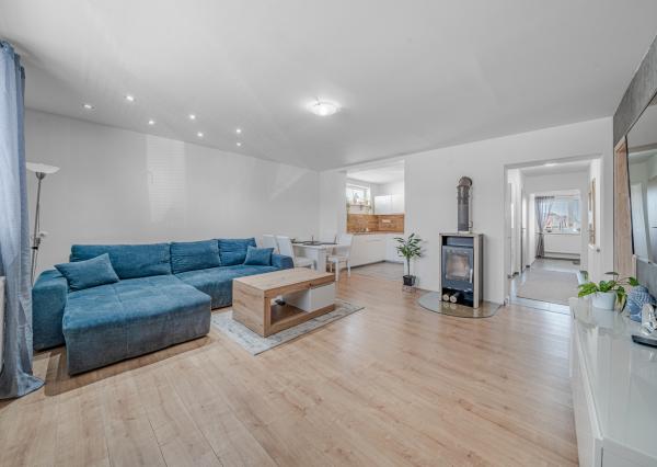 REZERVOVANÉ! BOSEN | Rodinný dom po kompletnej rekonštrukcii s veľkým pozemkom, Gajary