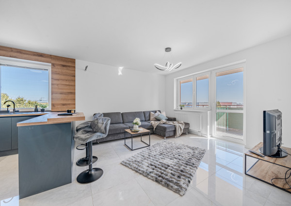 BOSEN | Prenajaté - Priestranný 2 izbový byt Rovinke, ul. Farebná