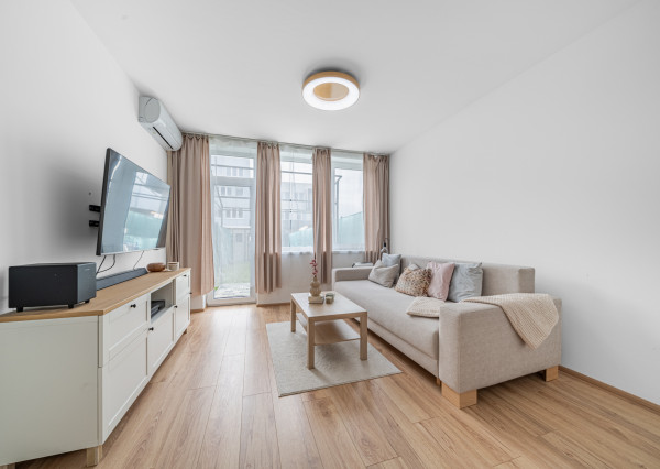 REZERVOVANÉ - BOSEN | 1 izbový byt s predzáhradkou, Miloslavov