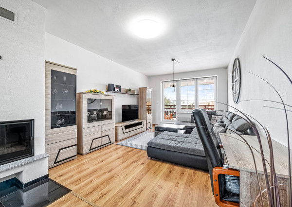 BOSEN |  Na prenájom, krásny 3 izbový byt Veľká Lomnica