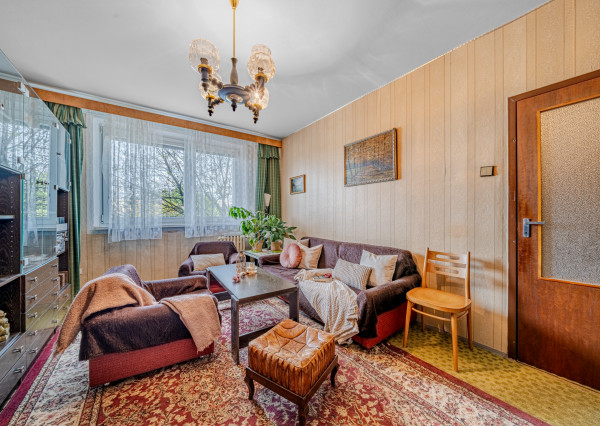 BOSEN | 2 izbový byt v pôvodnom stave, Toplianska, Bratislava