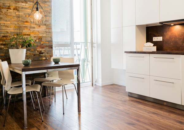 BOSEN I Rezervovaný !!! 2 izbový štýlový  byt, po kompletnej rekonštrukcii