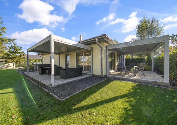 REZERVOVANÉ - BOSEN | 4 izbový moderný dom s vírivkou, pozemok 627 m², Penati Golf