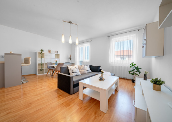 BOSEN | REZERVOVANÉ Priestranný 2-izbový byt, balkón, 66 m², Záhradnícka ul., Dunajská Streda