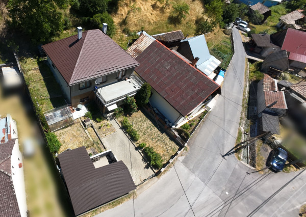 REZERVOVANÉ - LOYALTERS | Rodinný dom Šášovské Podhradie