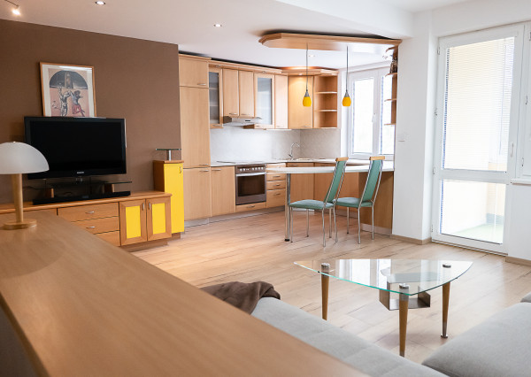 BOSEN I 2 izbový veľký priestranný byt, Ružinov