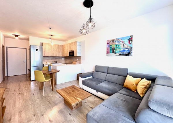 BOSEN | PRENAJATÉ: Zariadený 2 izbový byt s lodžiou, novostavba NUPPU