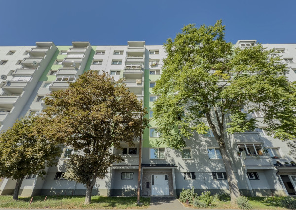 BOSEN | Rezervované, Priestranný 3 izbový byt za, Fiľakovo, 74,5m2.