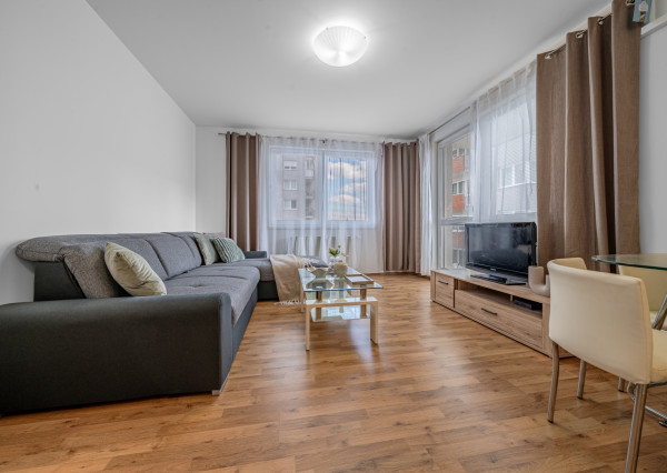 BOSEN | 3 izbový zariadený byt  s garážovým státím - Perla Ružinova